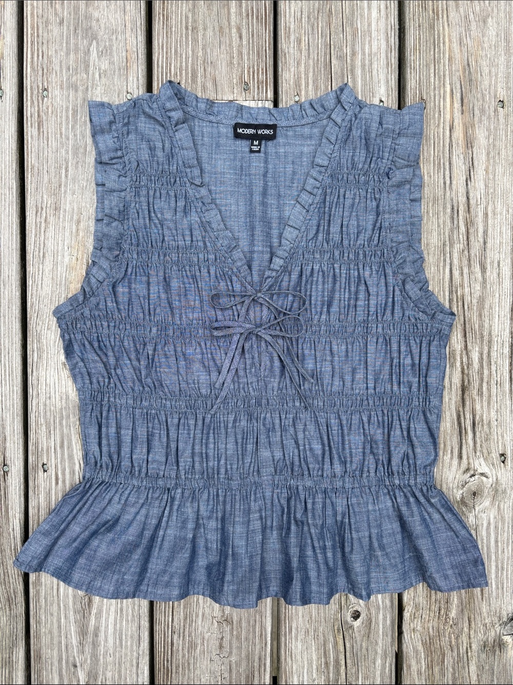 MODERN WORKS Blue Chambray Smocked V-Neck Sleeveless Peplum Ruffle Top Size M